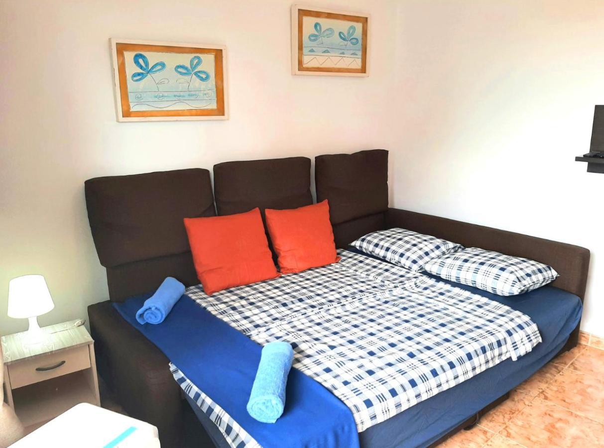 Perfectly Located With Pool Apartment *